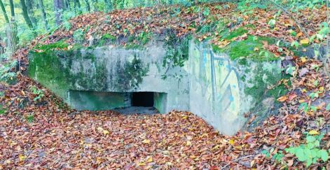 bunker2.jpg bunker2.jpg